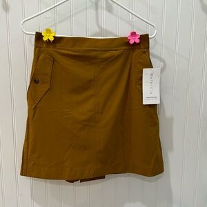 Athleta Vienna cargo skirt June short size 6 small/medium camel brown yellow NWT
